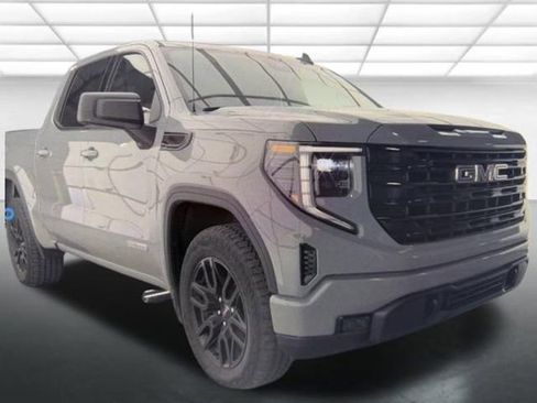 Used 2024 GMC Sierra 1500 Elevation image 1