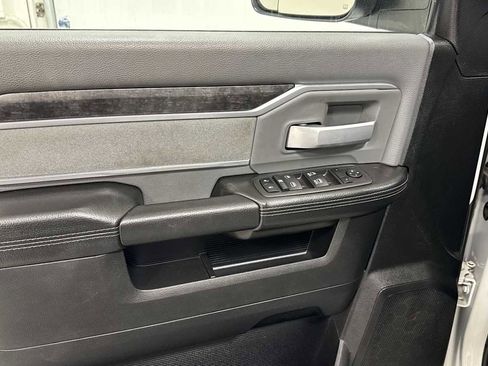 Used 2021 RAM 3500 Big Horn image 15