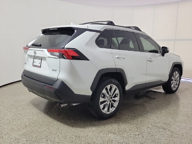Used 2025 Toyota RAV4 XLE Premium w/ Weather Package FWD image 5
