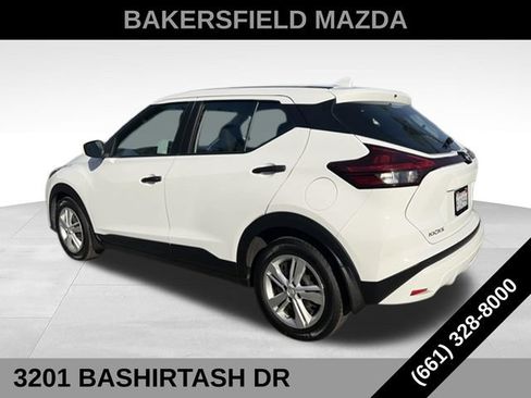 Used 2023 Nissan Kicks S FWD image 3