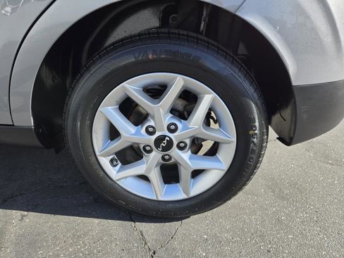 Used 2022 Kia Soul LX w/ Technology Package image 32