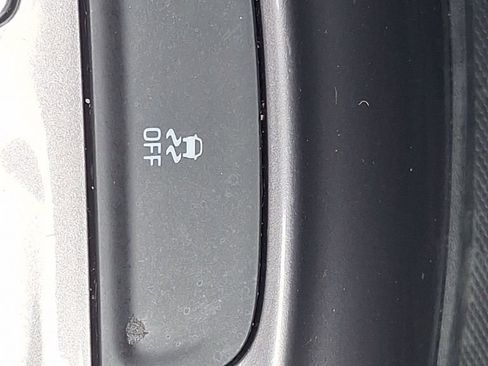 Used 2023 Chevrolet Malibu LT image 36