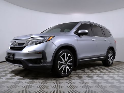 Used 2022 Honda Pilot Touring image 2