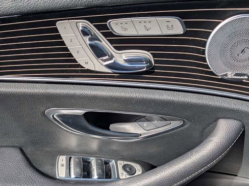 Certified 2019 Mercedes-Benz E 300 4MATIC image 16
