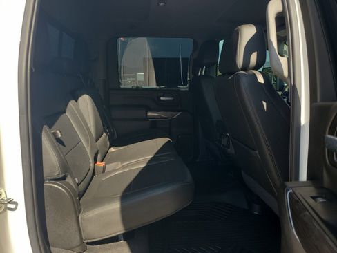 Used 2022 Chevrolet Silverado 2500 LTZ AWD/4WD image 28
