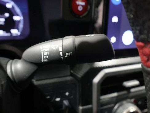 Used 2025 Toyota Tacoma TRD Pro AWD/4WD image 38
