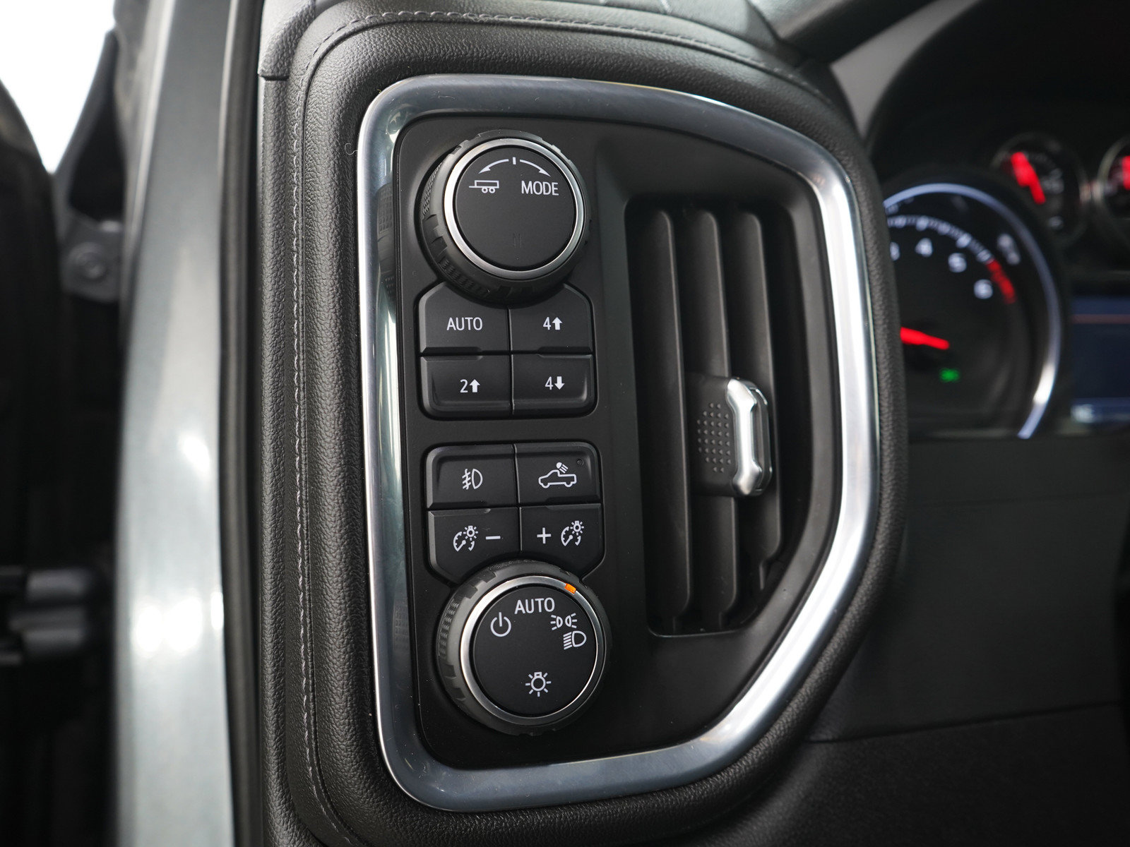 Used 2021 Chevrolet Silverado 1500 LT Trail Boss w/ Bed Protection Package AWD/4WD image 25