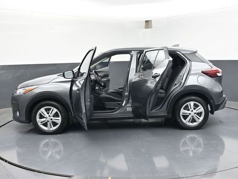 Used 2024 Nissan Kicks S FWD image 49