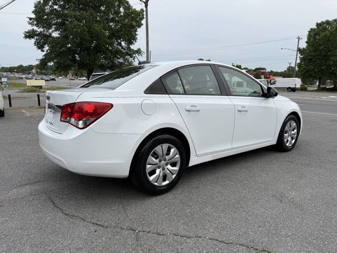 Used 2015 Chevrolet Cruze LS FWD image 5