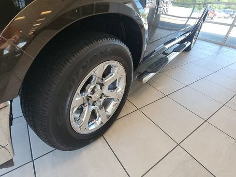 Used 2014 RAM 1500 Laramie w/ Convenience Group AWD/4WD image 6