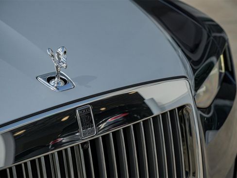 New 2025 Rolls-Royce Ghost image 4