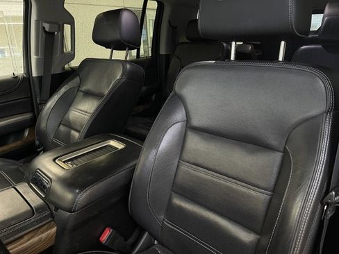 Used 2020 GMC Yukon XL Denali RWD image 12