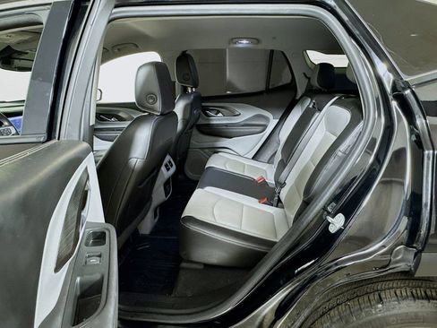 Certified 2022 GMC Terrain SLT w/ Infotainment Package II FWD image 23