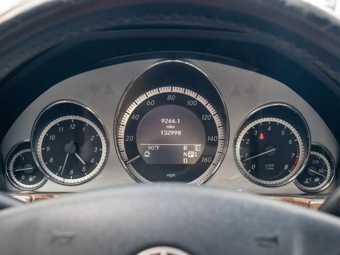 Used 2011 Mercedes-Benz E 350 4MATIC Sedan image 2