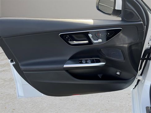 Used 2024 Mercedes-Benz C 300 Sedan image 23