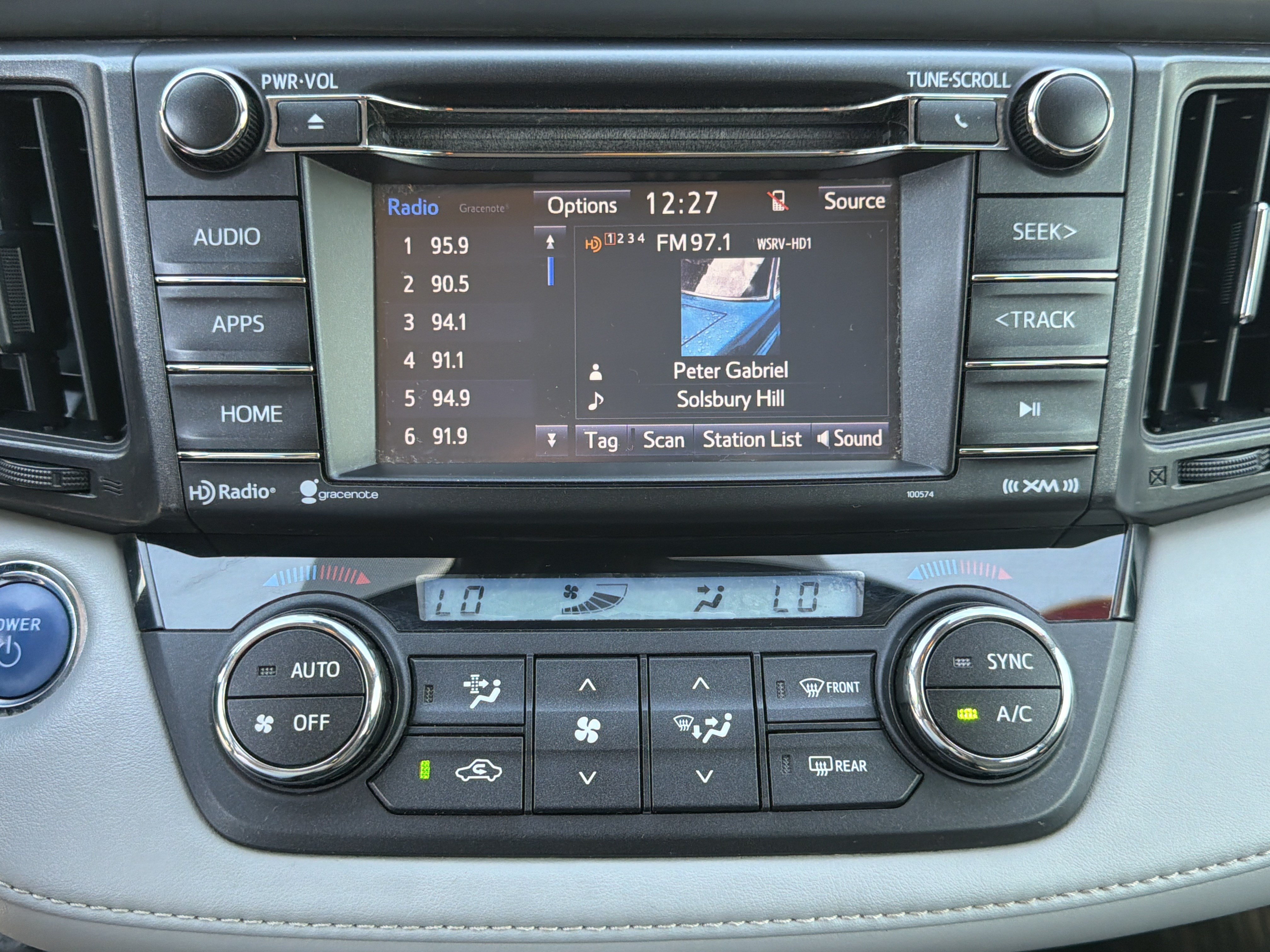Used 2018 Toyota RAV4 XLE w/ Protection Package AWD/4WD image 29