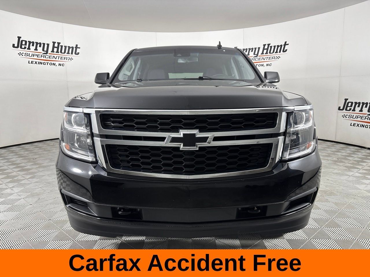 Used 2020 Chevrolet Tahoe LS w/ Enhanced Driver Alert Package AWD/4WD image 3