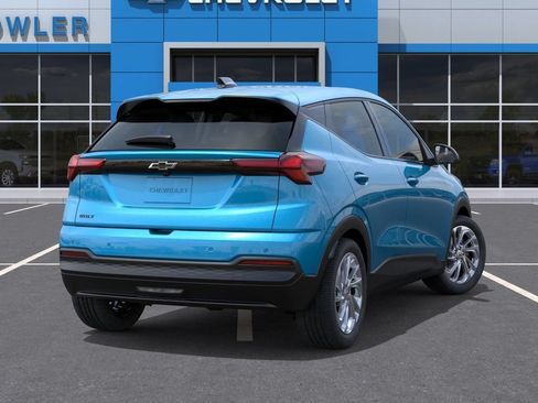 New 2027 Chevrolet Bolt LT w/ Comfort Package FWD image 4
