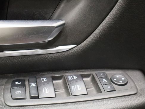Used 2022 RAM 1500 Big Horn AWD/4WD image 18