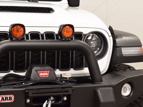 Used 2026 Jeep Wrangler Unlimited Rubicon AWD/4WD image 11
