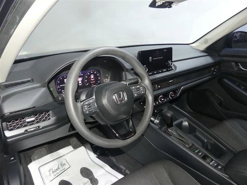 Used 2023 Honda Accord EX image 23