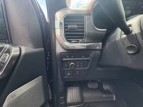 Used 2021 Ford F150 Lariat w/ Equipment Group 502A High image 16