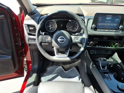 Used 2023 Nissan Rogue SV w/ SV Premium B Package AWD/4WD image 14