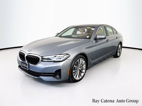 Used 2023 BMW 540i xDrive w/ Premium Package AWD/4WD image 3