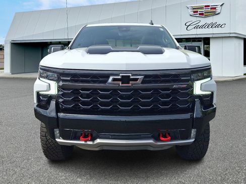 Used 2024 Chevrolet Silverado 1500 ZR2 w/ Technology Package AWD/4WD image 2