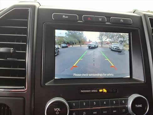 Used 2021 Ford Expedition Max Limited image 15