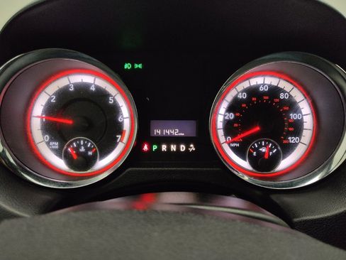 Used 2018 Dodge Grand Caravan SXT FWD image 23