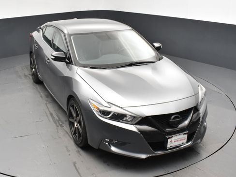 Used 2016 Nissan Maxima SR FWD image 15