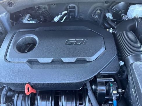 Used 2020 Hyundai Santa Fe Limited image 31