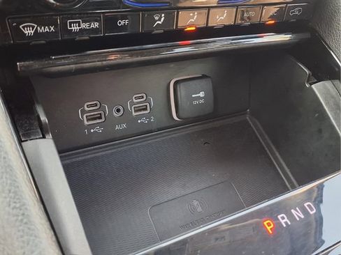 Used 2023 Jeep Grand Cherokee L Laredo w/ Luxury Tech Group I AWD/4WD image 9