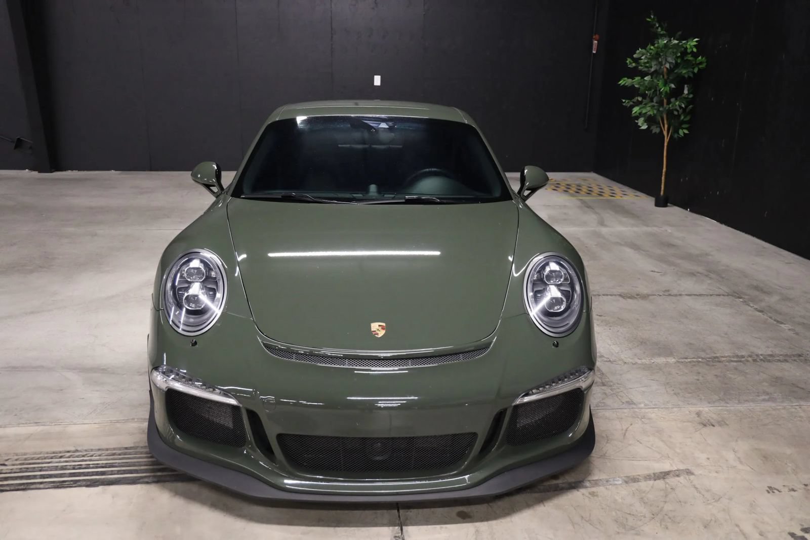 Used 2014 Porsche 911 Turbo S AWD/4WD image 4