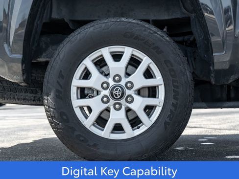 Certified 2024 Toyota Tacoma SR5 w/ SR5 Upgrade Package AWD/4WD image 9