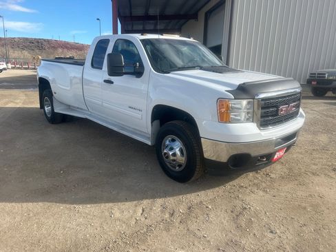 Used 2012 GMC Sierra 3500 SLE image 3