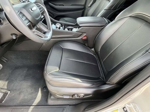 New 2025 Jeep Grand Cherokee L Limited w/ Luxury Tech Group II AWD/4WD image 15