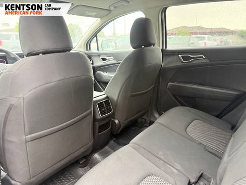 Used 2023 Kia Sportage LX AWD/4WD image 30