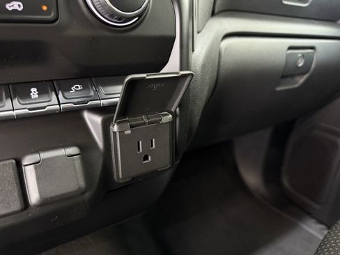 Used 2020 Chevrolet Silverado 1500 Custom w/ Custom Value Package image 45