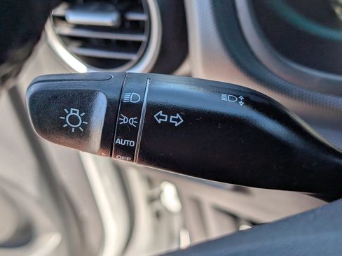 Used 2019 Hyundai Kona SEL FWD image 25