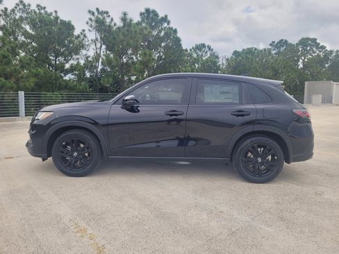New 2026 Honda HR-V Sport image 4