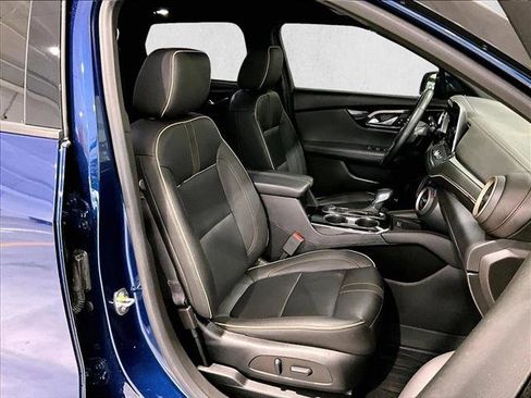 Used 2023 Chevrolet Blazer Premier FWD image 9