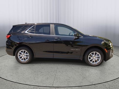 Used 2023 Chevrolet Equinox LT AWD/4WD image 22