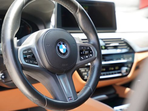 Used 2023 BMW 540i w/ M Sport Package RWD image 16