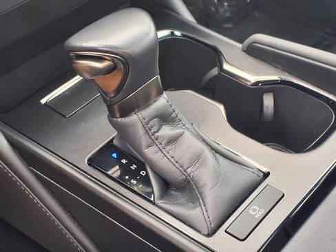 Used 2023 Lexus ES 350 w/ Accessory Package (Z2) image 20