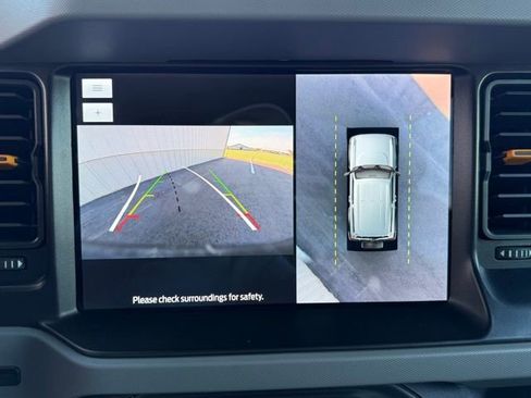 Used 2022 Ford Bronco Badlands image 33