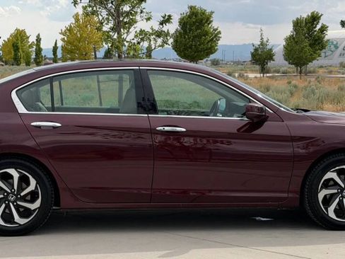 Used 2017 Honda Accord EX-L image 4