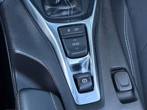 Used 2020 Chevrolet Camaro LT image 21