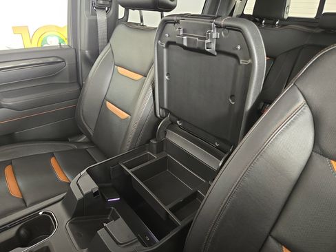 Certified 2025 GMC Sierra 2500 AT4 w/ Technology Package image 27